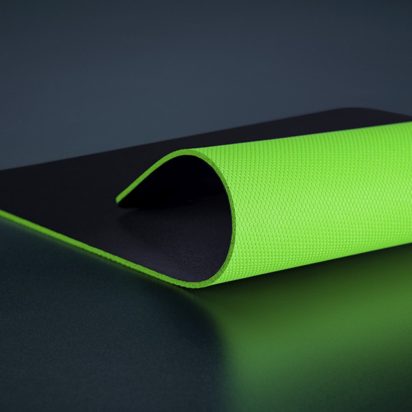 Gilamchac - Razer Gigantus V2 Medium